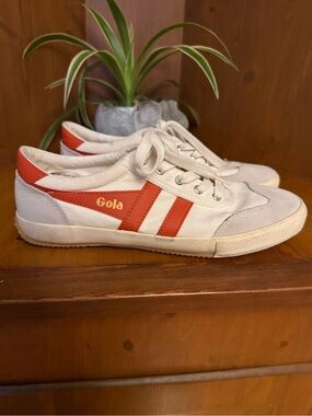 Gola Badminton Plimsoll low top  Sneakers. 7.5